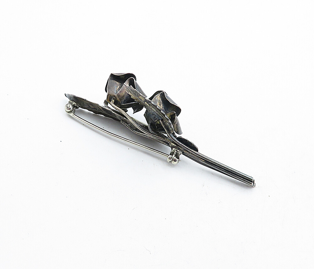 925 Sterling Silver Vintage Oxidized Sculpted Flowers Motif