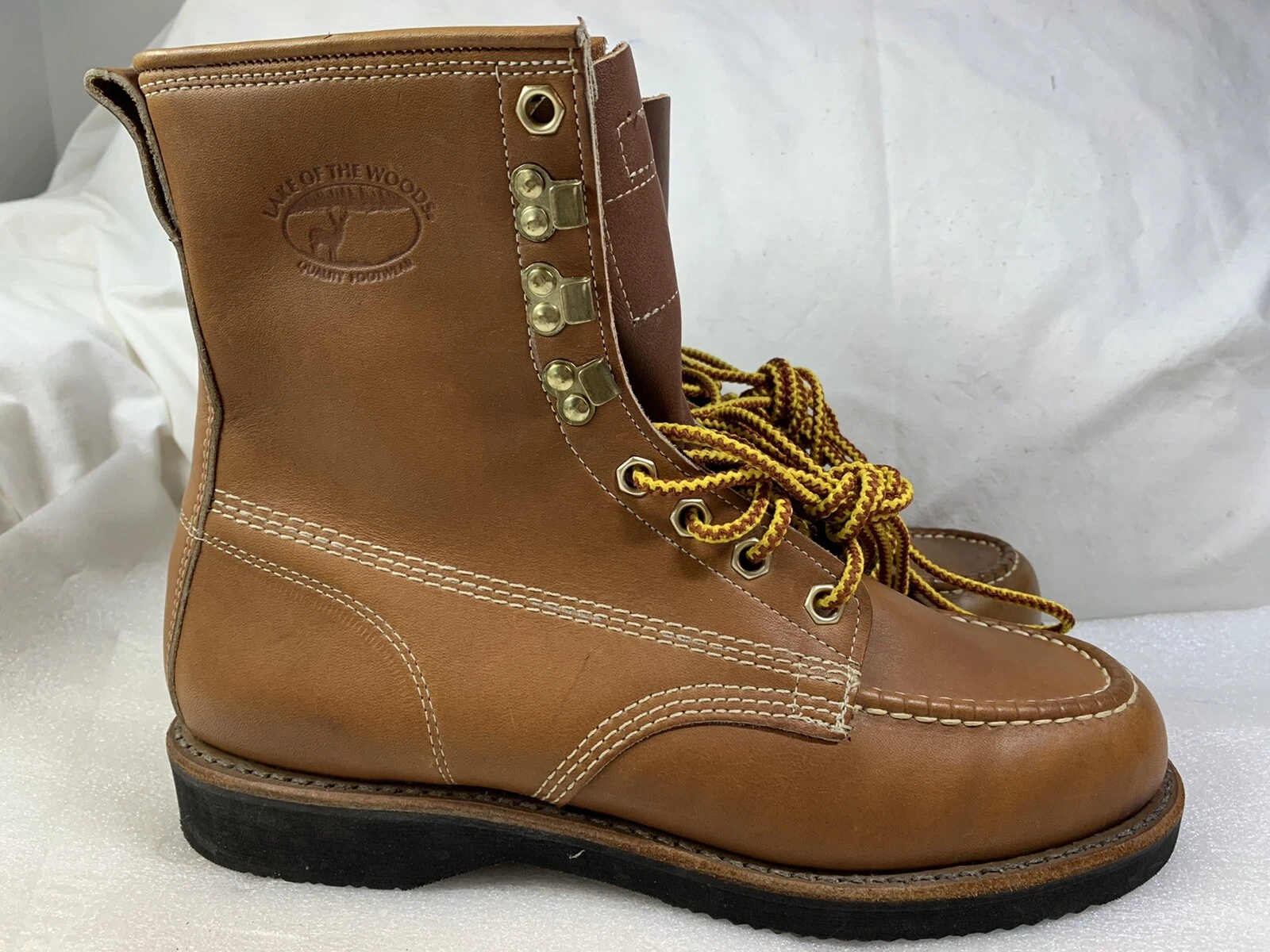 MENS VINTAGE BROWN LEATHER LAKE OF THE WOODS BOOTS SIZE 9.5 D MADE IN USA