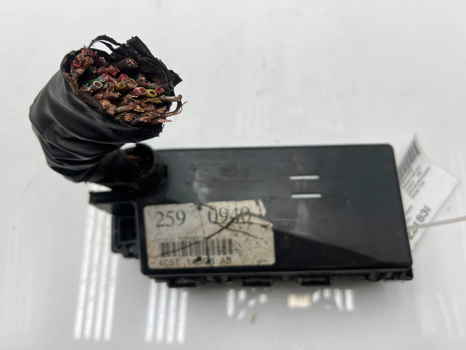 Lincoln Aviator 2004 2005 bahía de motor conjunto de caja de fusibles OEM 4C5T-14398-AB Foto 4 de 4