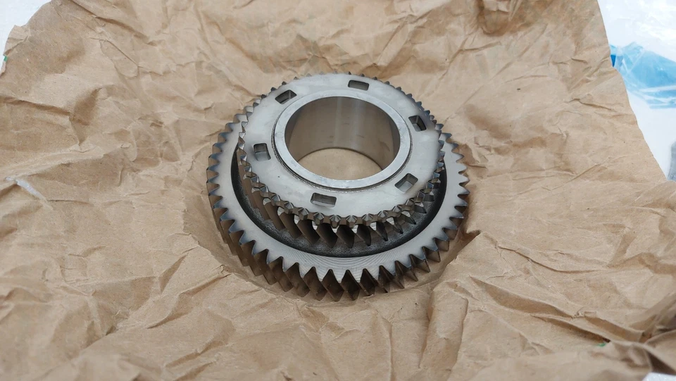 Ford Fiesta 2011-2019 engranaje eje principal segunda velocidad 51 dientes EA6Z-7102-C OEM Foto 3 de 4