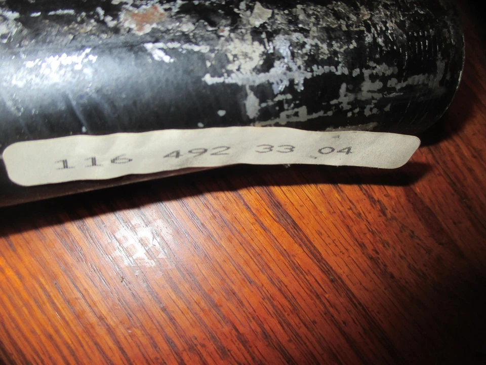 1xNOS Mercedes-Benz #1164923304 71-80 W116,350SE,450SE,450SEL R. Tubo de eje de escape Foto 2 de 4