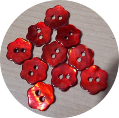 10 x 10 mm Kunststoff Knöpfe in Blumenform mit zwei Löchern