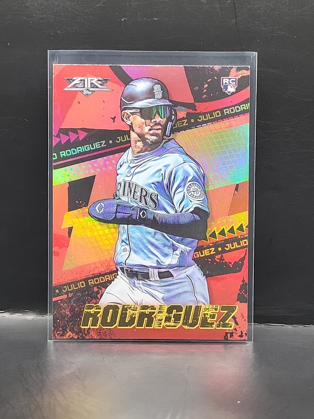 2022 Topps Fire - #107 Julio Rodriguez Red Flame Parallel RC