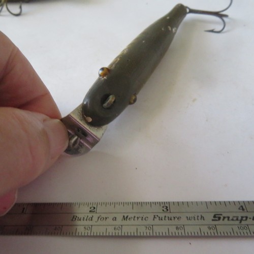 FISHING LURE CREEK CHUB 4¼" WOOD PIKIE GLASS EYES NEEDS HOOKS PERCH - Picture 3 of 4