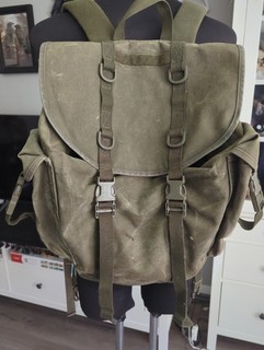 Original Bundeswehr Jägerrucksack – Vintage Oliv – Robuster Klassiker...