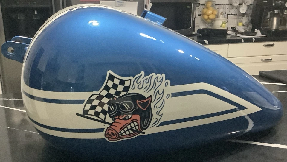 Harley Davidson tanque de combustible rápido, Johnnie FXLRST  Foto 3 de 4