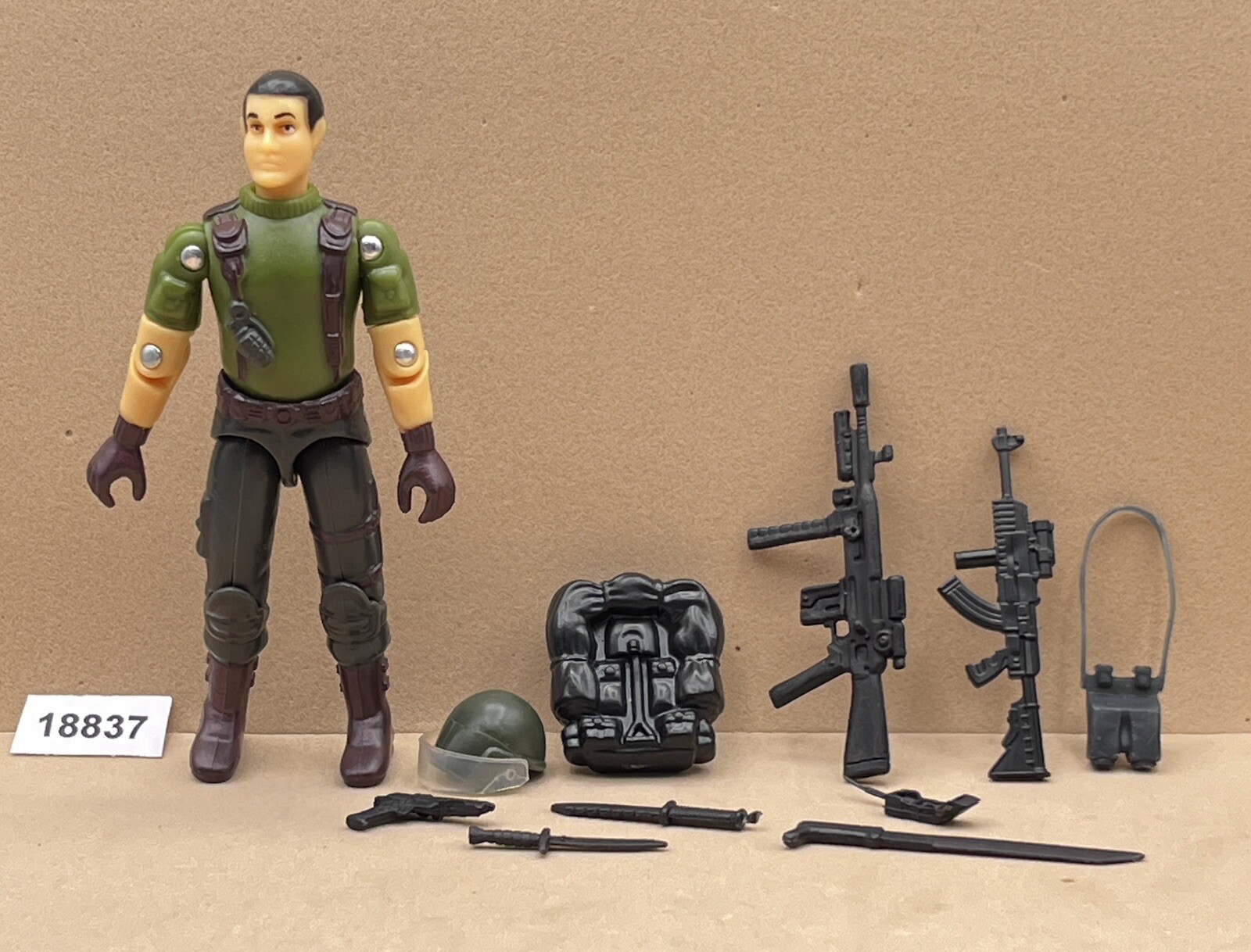 BLACK MAJOR CUSTOM GREEN SHIRT FLASH G.I. Joe 3.75