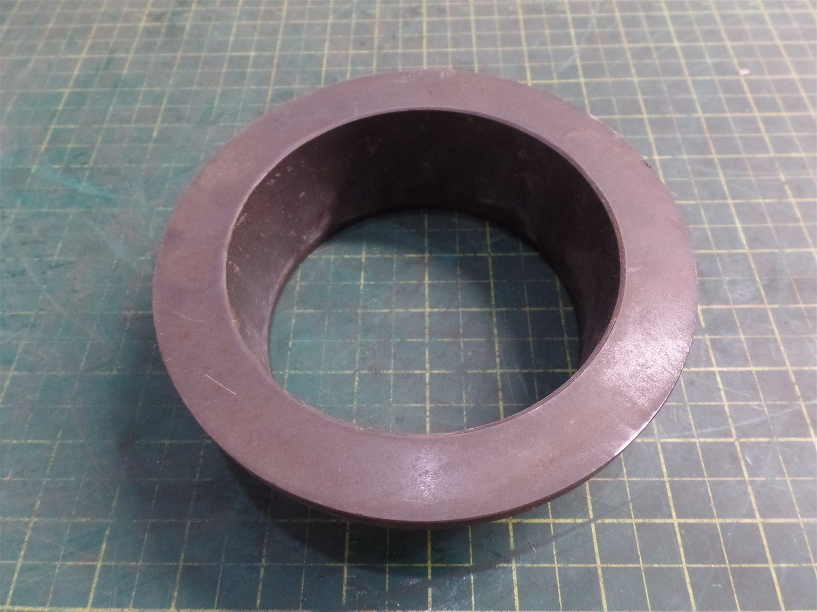 GENUINE VOLVO 1514372 SMOOTH SQ BUSHING, MICHIGAN CLARK M1514372 