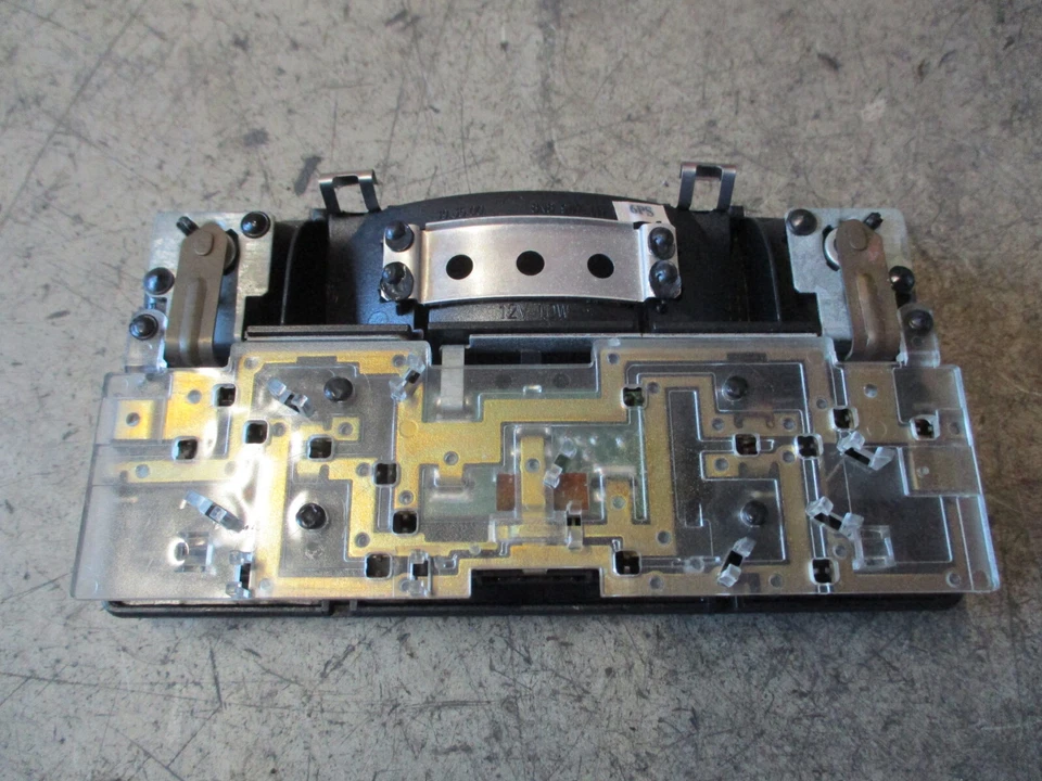 Luz interior Audi TT 8N luz de lectura negra 8N8947111 6CV Foto 4 de 4