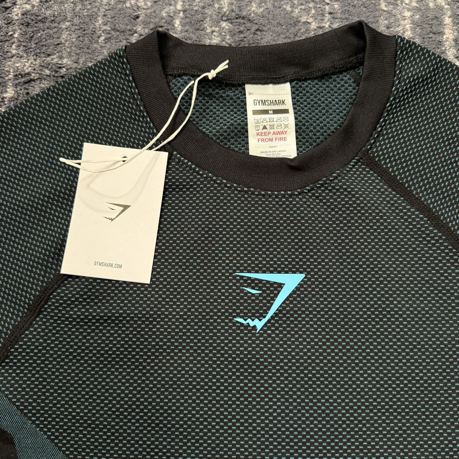 GYMSHARK ONYX V5 - BRAND BLUE SHORT SLEEVE -medium - Gem