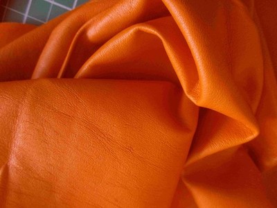Intensives orangefarbenes weiches Handschuhleder 0,6 mm 6'' x 8'' *OR112