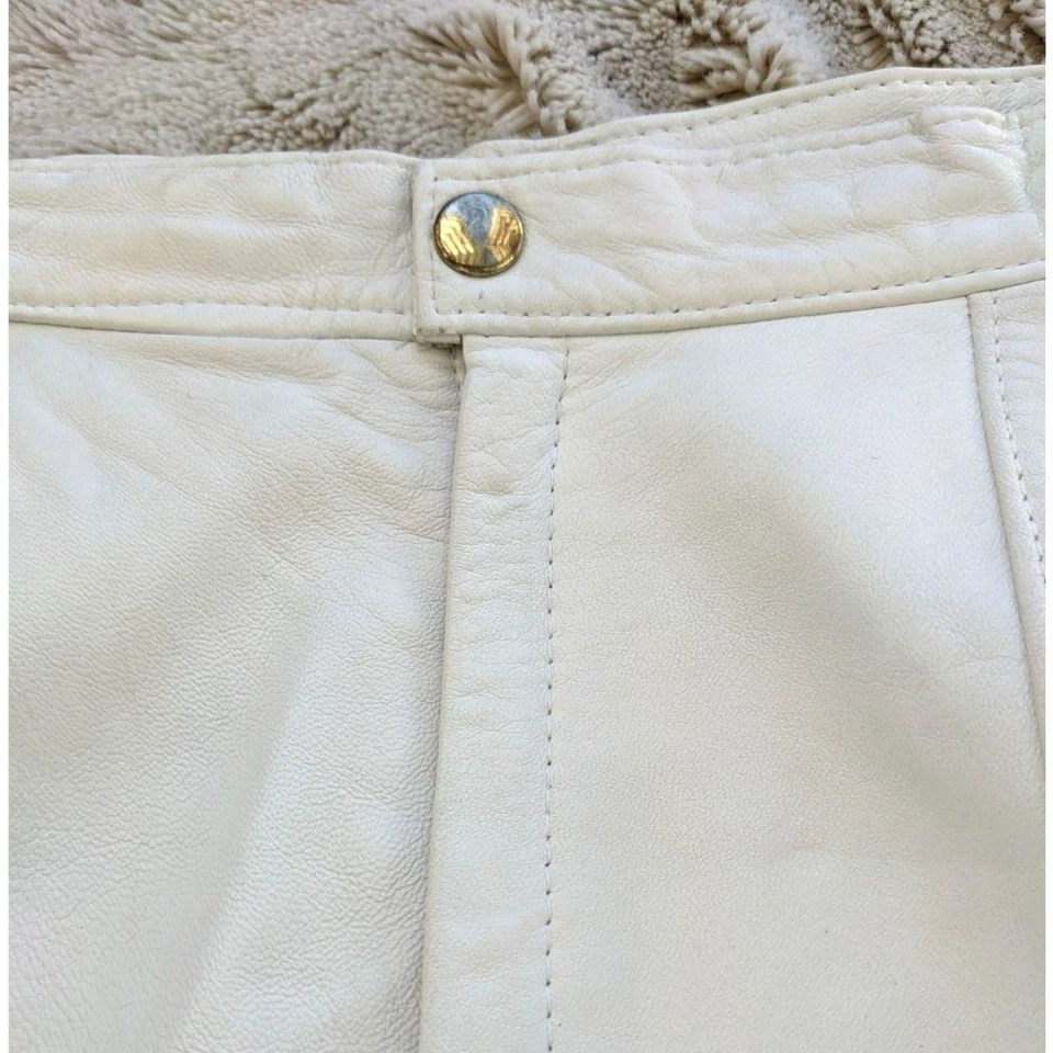 Minifalda de Colección Años 80/90 Donald Page Cuero Blanco Ligera Línea A, Hecha en EE. UU., Talla 4 Foto 4 de 4