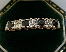 VINTAGE 9CT GOLD SAPPHIRE DIAMOND RING - SIZE p1/2