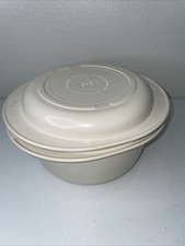 Vintage Tupperware 3Qt Microwave Casserole Di...