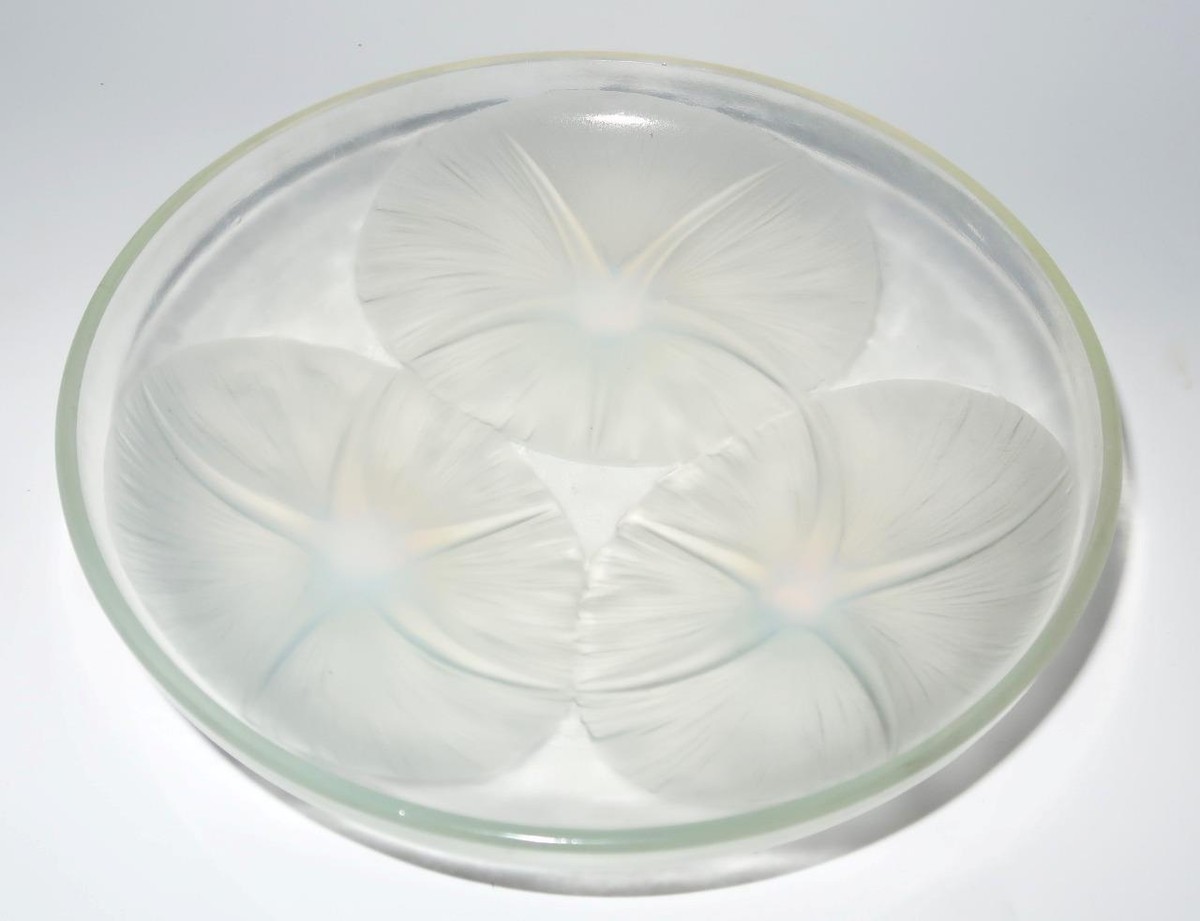 Rene Lalique VOLUBILIS Crystal Shallow Bowl Yellow Opalescent