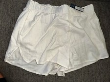 Universal Thread Women's Size Large White High-Rise Pull-On Shorts w Pockets NWT