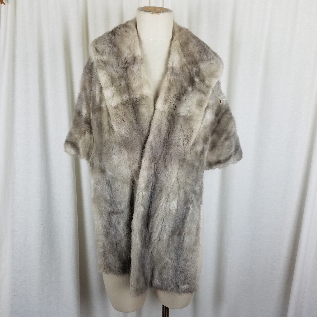 VTG Astmann Furs Cerulean Emba Natural Blue Mink Stole Wrap Cape