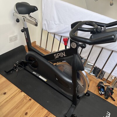 L5 Connected Spin Bike w/ Tablet Mount UK