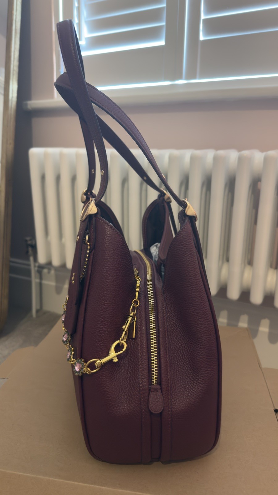 Coach Erin Shoulder Bag pebble Leather Gold Dark Wine NOT SOLD IN UK SOLD OUT image 6