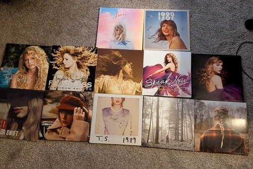 Lot Of 12 Taylor Swift albums With Sleeves. All Play Well!