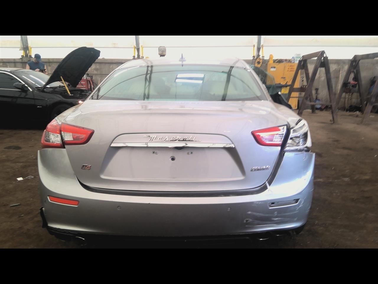 Maserati Ghibli 2015 Side mirror P/N 6702071