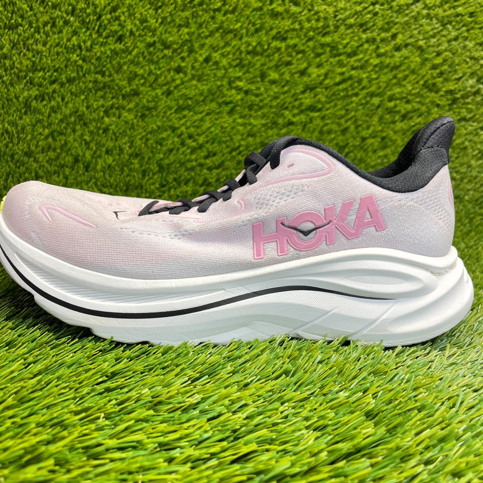 Hoka One One Clifton 10 Womens Size 11 Pink White Running Walking Shoes Sneakers thumbnail 3