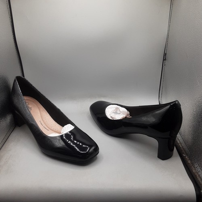 #ad Clarks Kyndall Iris Pump Women#x27;s 9M Black Patent $39.99