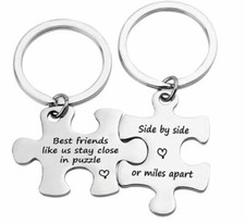 EIGSO Best Friends Puzzle Keychain Set Side by Side Or Miles Apart Keychain