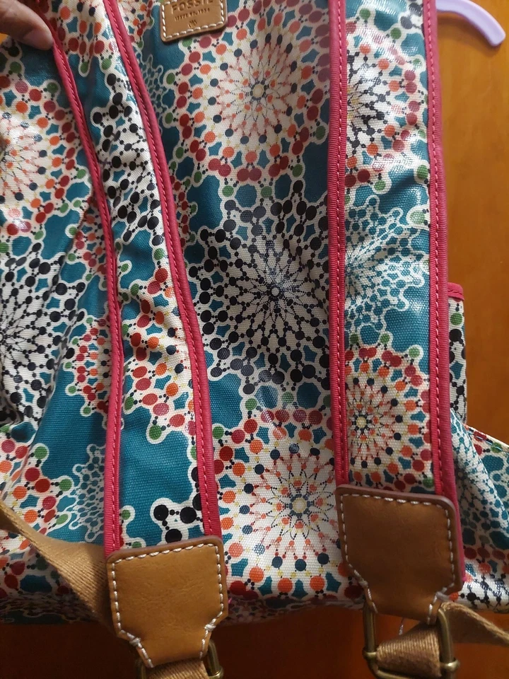 Mochila de lona recubierta con estampado floral colorido Fossil Fun usada tamaño mediano Foto 4 de 4