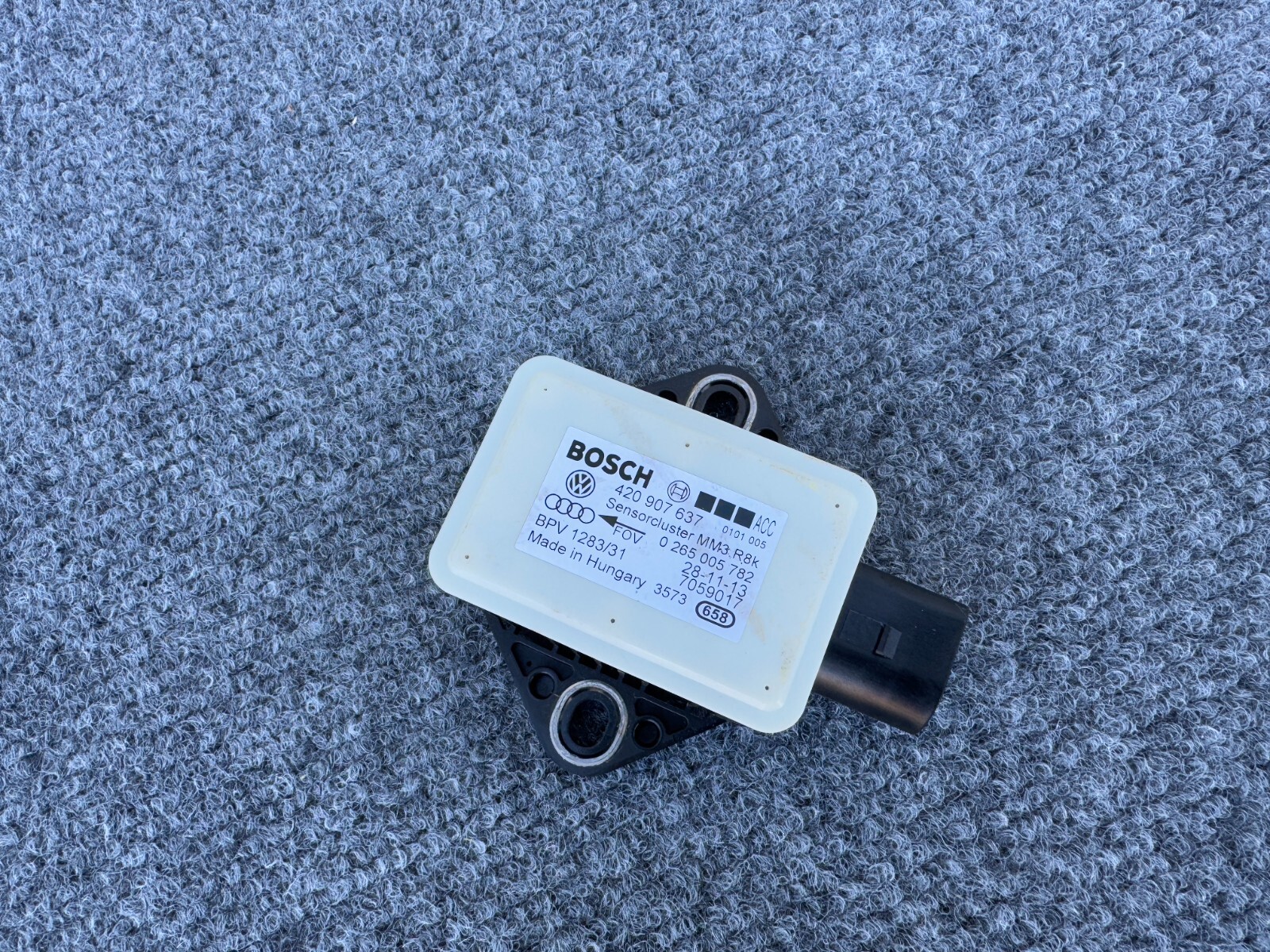 YAW SPEED SENSOR CONTROL MODULE 420907637 BENTLEY FLYING SPUR OEM (2013-2018)