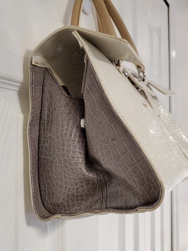 Guess Handtasche Geldbörse Elfenbein und hellbraun Kunstkrokodil CR497420 JS - Bild 14 von 19