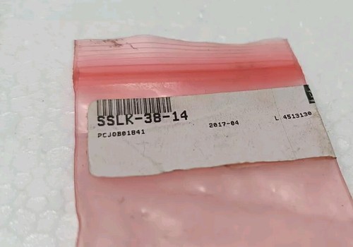 A LOT OF 34 PCS OMEGA SSLK-38-14 1/4 NPT COMPRESSION FITTINGS FREE DELIVERY - Picture 3 of 5