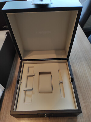 LONGINES Uhrenbox aus Holz.Echt großes Longines Original Etui. Maße 27,5 x 23,5