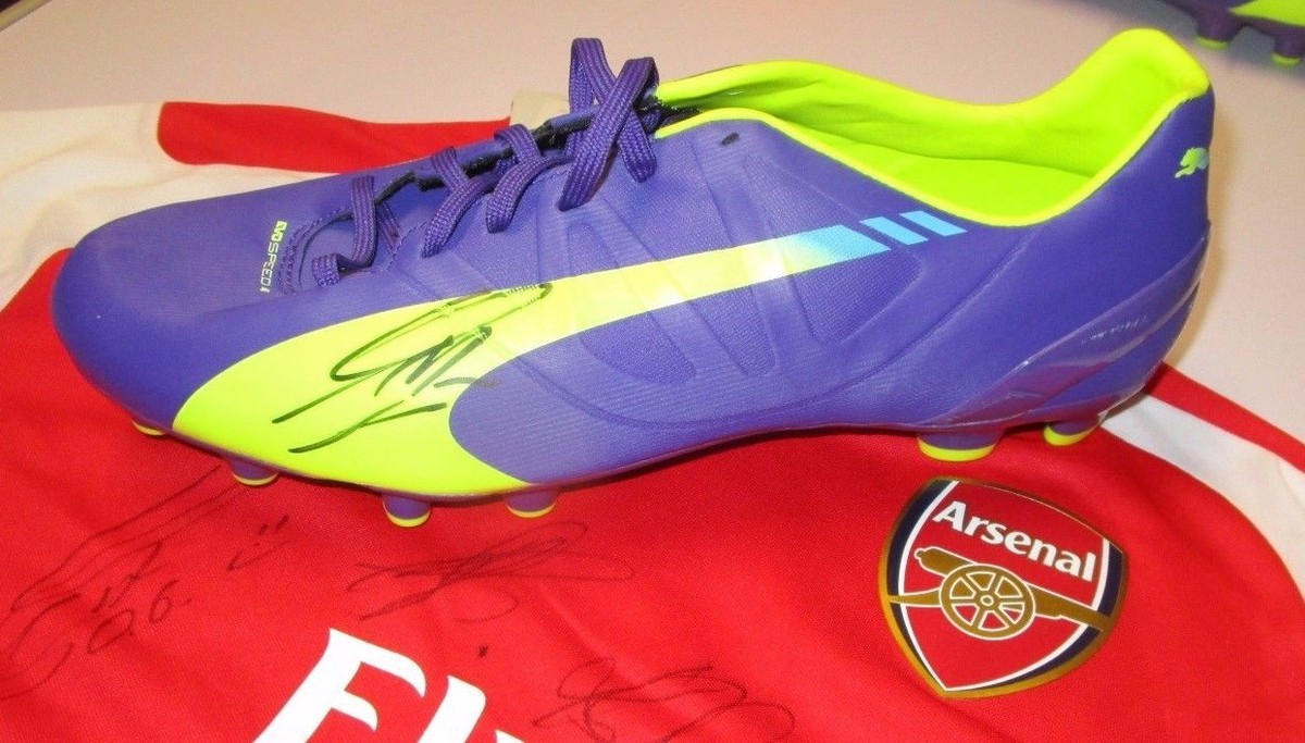 Olivier Giroud (Arsenal FC) signed Puma Football Boot (Left) COA