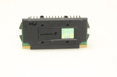 Intel Pentium III (3) Slot 1 CPU SL35D 450/512/100/2.0V 400MHz CPU. SKU224337