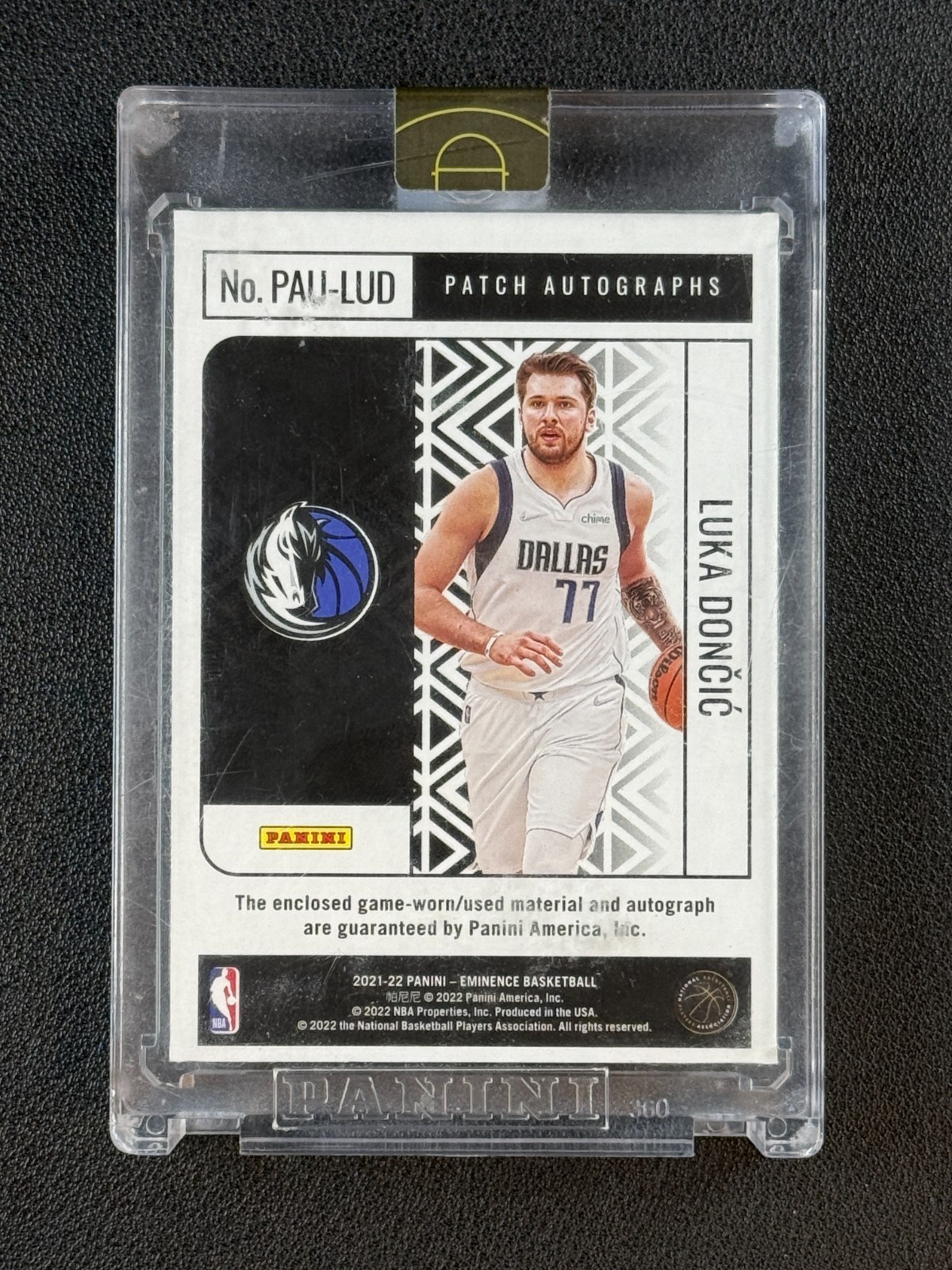 LUKA DONCIC 2021-22 PANINI EMINENCE #PAU-LUD GAME-USED PATCH AUTO 10/10 MAVS view 2