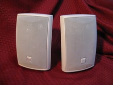 Dual Wired Indoor/Outdoor White Speakers ONLY LU47PW PAIR good sound