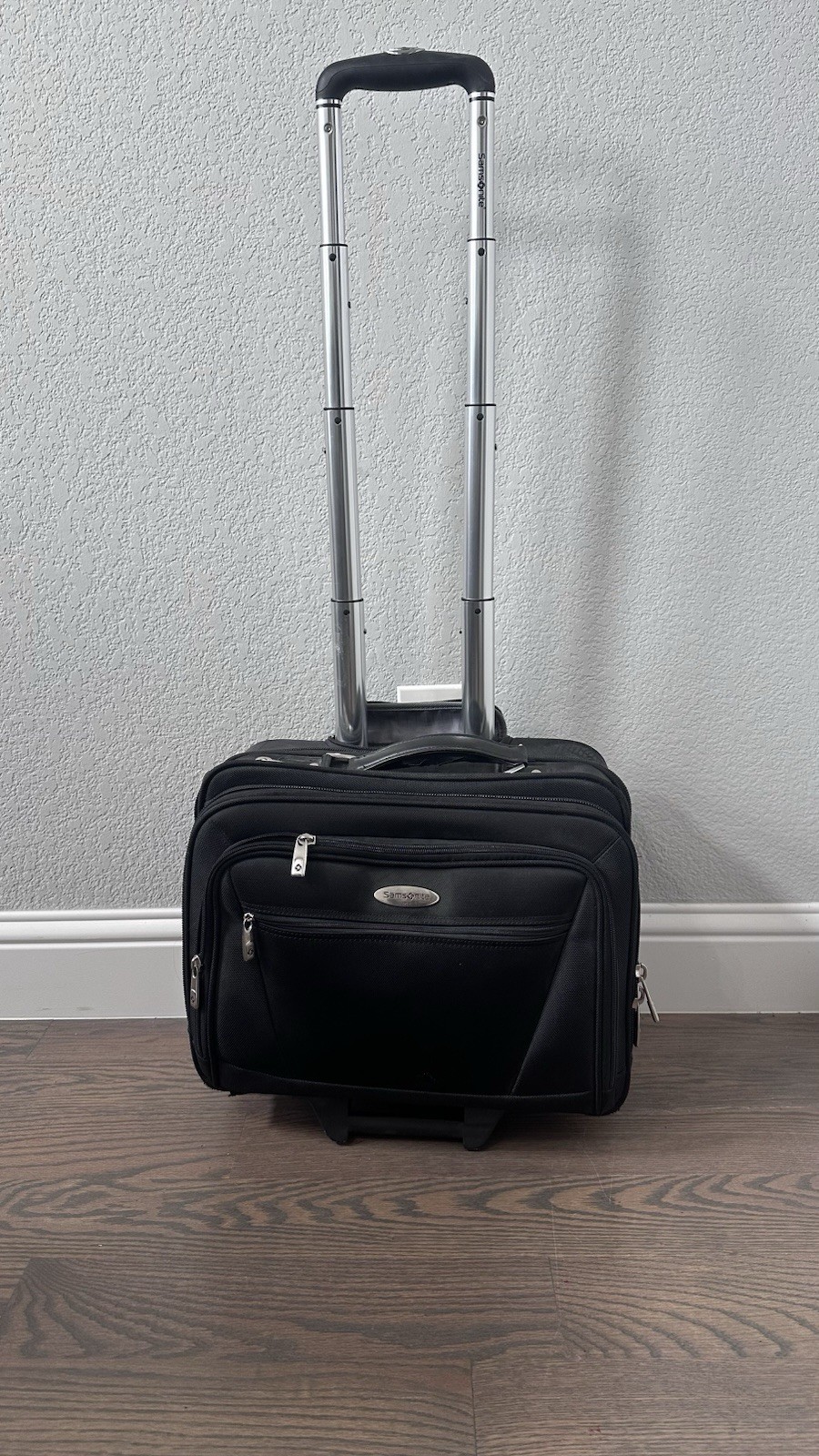 Samsonite Black Rolling Business Case Carry On with Laptop C