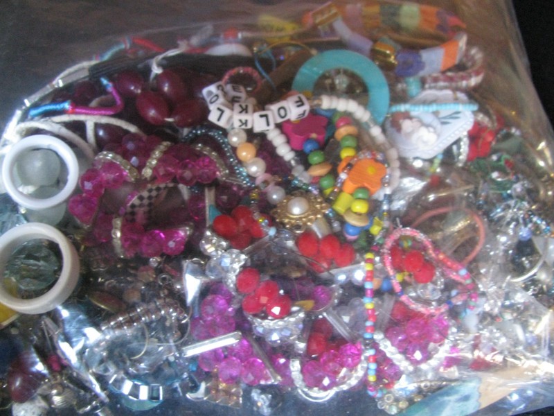 1 1/2+ Lbs.  Lot of Mixed Materials Broken Jewelry, Loose Stones, Single Earring