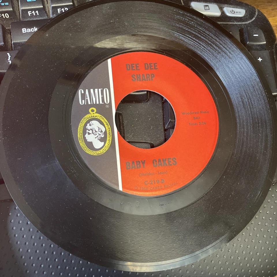 DEE DEE SHARP 45 RPM Gravy / Baby Cakes w/ Pic Sleeve on Cameo R&B soul 7” - Image 3 of 4