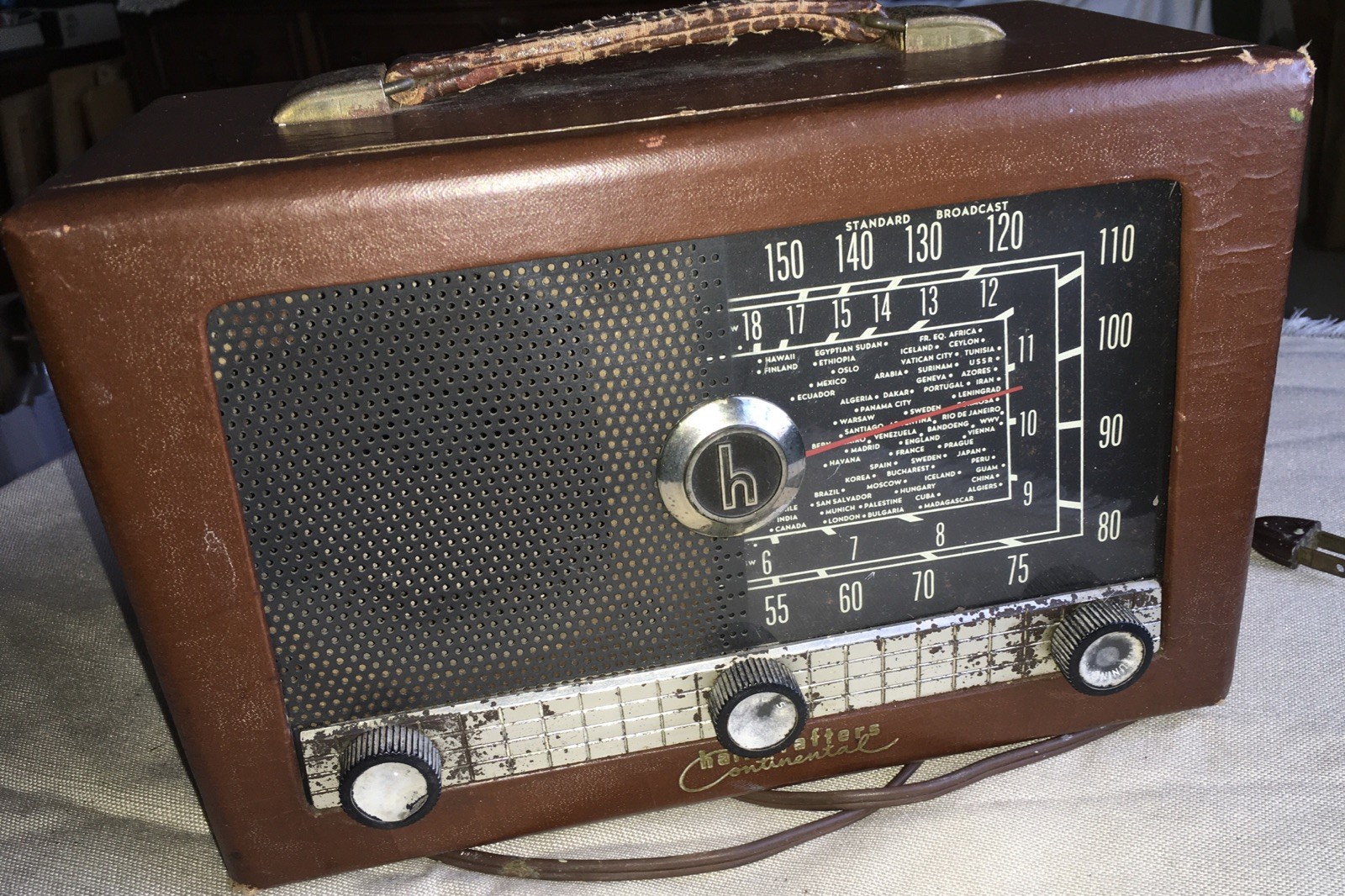 Hallicrafters Continental Model 5R-40 Portable AM Shortwave Tube Radio Working ￼