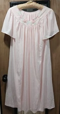Vintage Shadowline Pink Nightie Womans Small