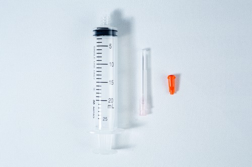 Syringes Luer lock 10ml and 20ml 18G Hypodermic Need les and Caps for Mycology - Picture 11 of 13