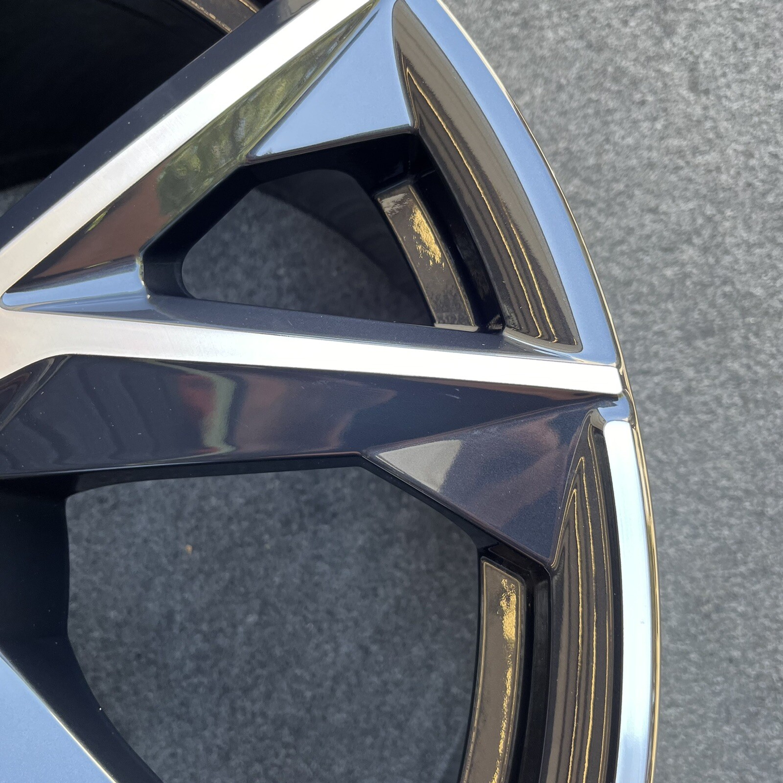 SINGLE 20 INCH WHEEL/RIM AUDI R8 V10 REAR 2020-2023 OEM GENUINE GRAY MACHINED