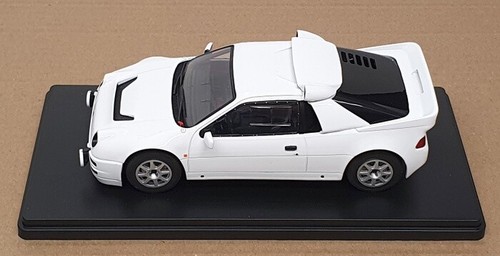 Whitebox 1/24 Scale Diecast WB124211 - Ford RS 200 - White - Picture 4 of 5