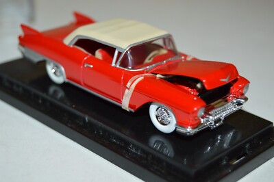 Hot Wheels 100% Collectibles 1957 Cadillac Eldorado Red 1:64 scale
