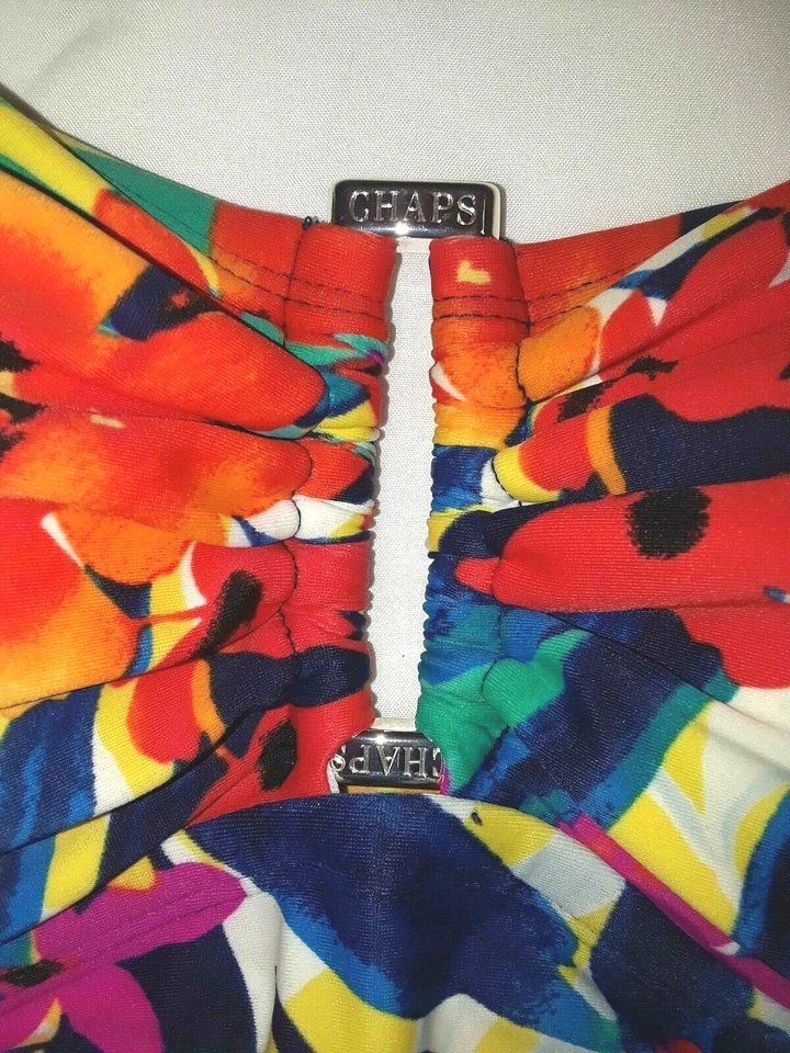 Traje de baño de una pieza sin tirantes falda floral multicolor con volantes talla 6 Chaps para mujer Foto 3 de 4