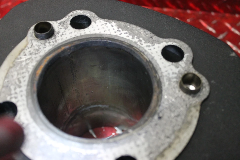 Sportster XL883 2015 jarras y pistones de cilindro delantero y trasero de hierro Sp97 2006-2022 Foto 3 de 4