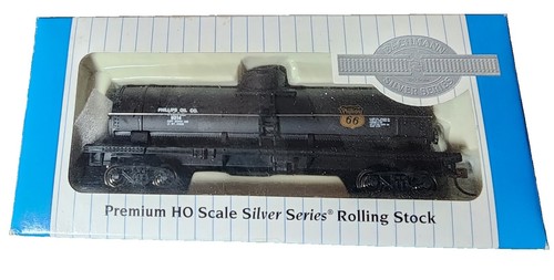 Bachmann Spectrum On30 Scale Tank Car Silver Painted Unlettered