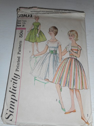 Vintage 1960s Simplicity Size 12s  bust 31 3901 dress cut pattern - Picture 1 of 2